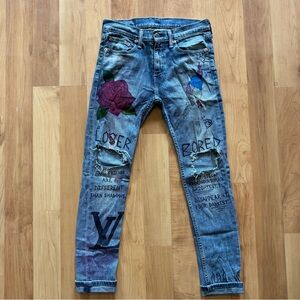 Levi’s 519 Extreme Skinny Jeans Graffiti Walking Street Art 30x29 Unisex/Mens